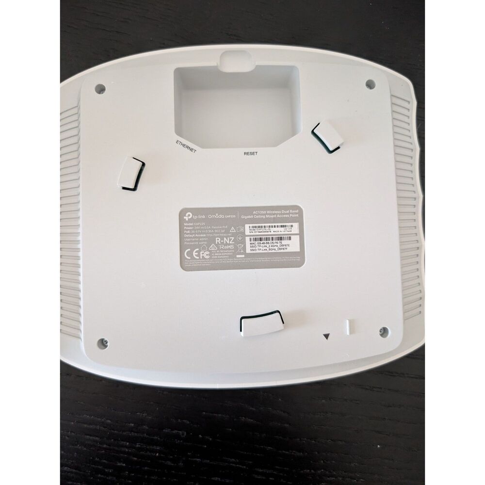 TP-Link Omada EAP225 AC1350 Wireless Dual Band Gigabit Ceiling Mount Access Poin - Picture 4 of 5